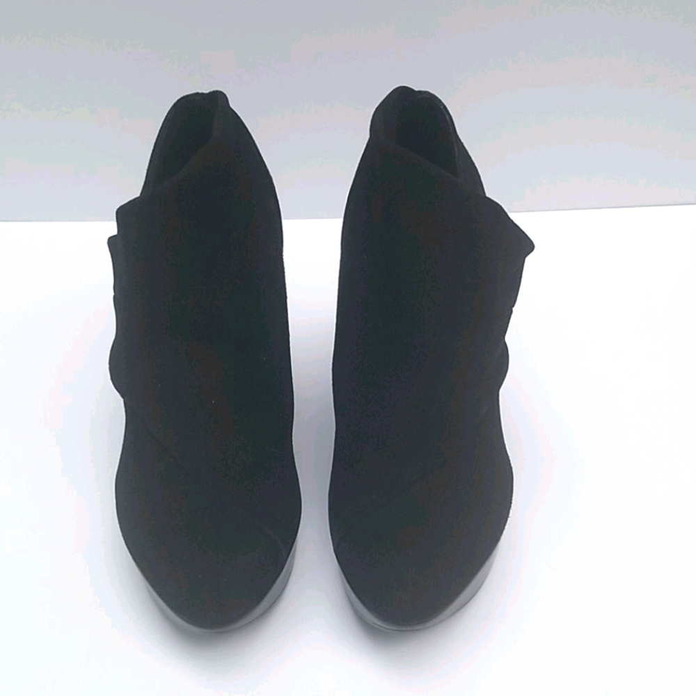 Vicini Nero camino wedges